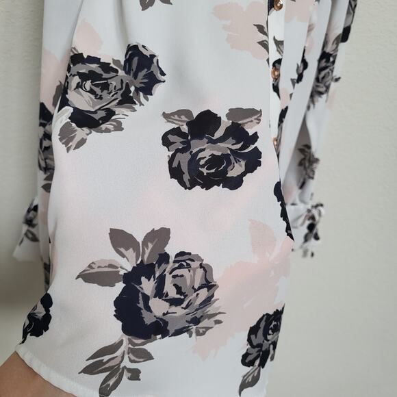 Candies Floral Blouse Womens Large V neck button up Long Sleeve Top - Picture 8 of 12